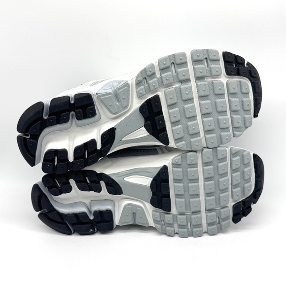 Nike Vomero 5 Platinum Metallic Shoes Sz 7Y / 8.5 W Gray White New HF6998-002 - Picture 8 of 11